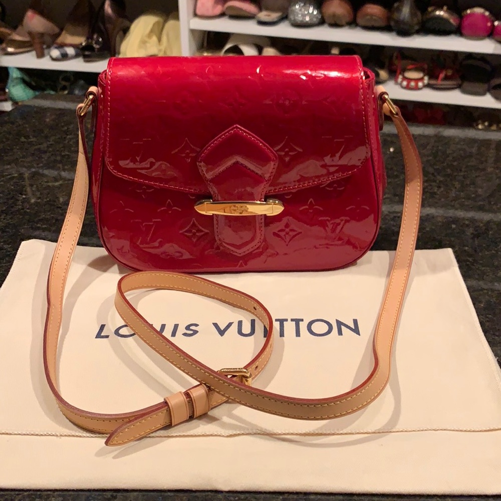 Authentic Louis Vuitton Bellflower GM Crossbody